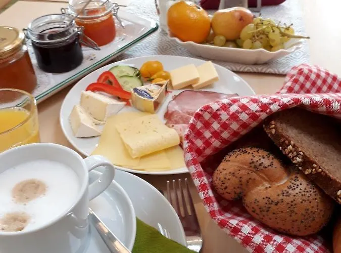 Lunzferien בית הארחה